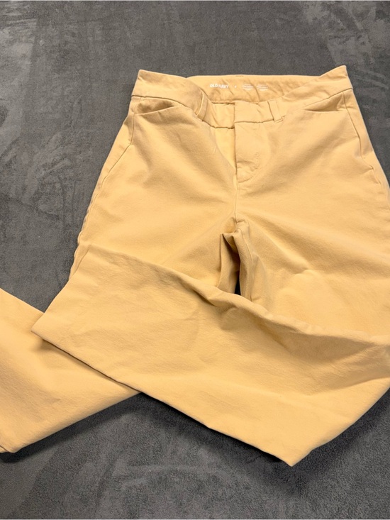 Old Navy Pants - Old Navy Women’s Skinny Pants in Light Tan